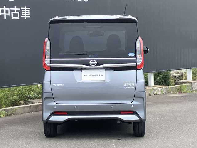 購入後の保証修理やメンテナンスは、お近くの日産福岡各店か、全国の日産販売会社サービス工場で対応可能です。近くに車を診てもらう所があると心強いですよね！