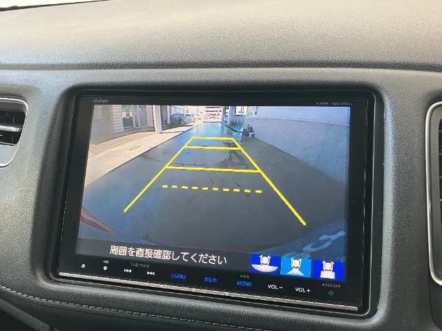 当店は仕上げ業者と提携して、車両の仕上げを行っております。磨き、ルームクリーニング、ヘッドライト磨き、を一貫して行っております。