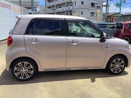 右横からの画像です