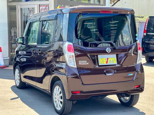 関東・関西方面より直入庫多数！北陸地方にて使用している車両に比べ、「下回りの錆」「走行距離」は段違い！高品質に自信あり♪