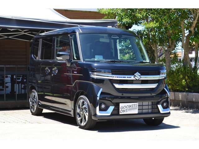 「話しやすい」「相談しやすい」と評判の接客対応！車選びがもっと楽しくなるお手伝いを、スタッフ一同心がけています。