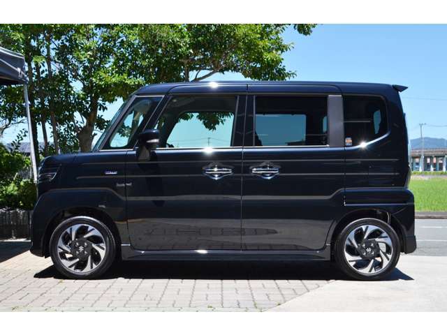 車のことがわからなくても大丈夫！専門知識と誠意ある対応で、お客様にとってわかりやすく、安心できる接客を徹底しています。