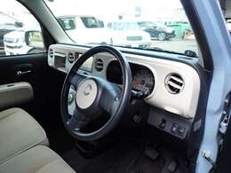 ご来店やお電話にてお問合せを承っております。お客様のご都合の良い日時と当店のスケジュールを確認しながら、ご来店の日時を決めていきます。お電話によるお問合せ・ご質問のみも可能となっております