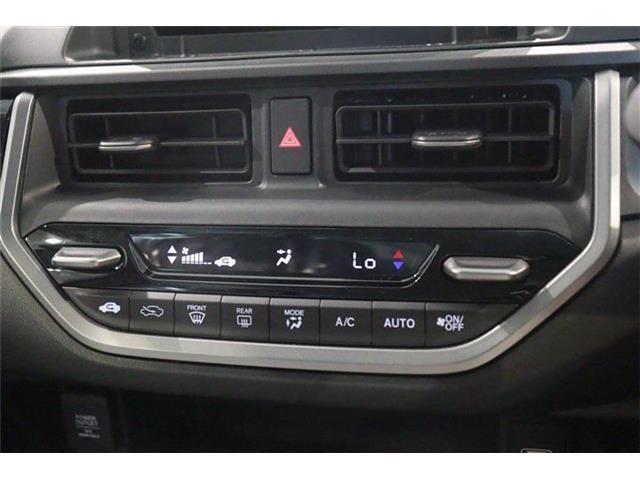 オートエアコン装備ですので、とっても快適！