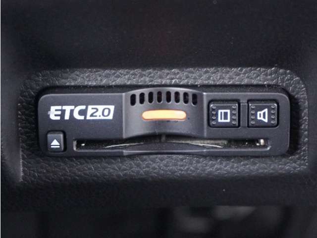 今や必需品の◆ETC車載器　装備車◆　有料道路を利用する際にスムースに通過でき、わずらわしい料金支払いから開放されます！