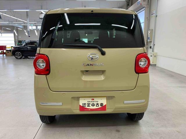 ショールームから駐車場にかけて屋根がついておりますので