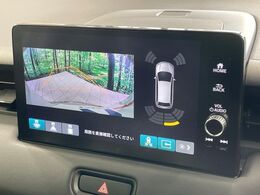 【バックカメラ】駐車時に後方がリアルタイム映像で確認できます。大型商業施設や立体駐車場での駐車時や、夜間のバック時に大活躍！運転スキルに関わらず、今や必須となった装備のひとつです！