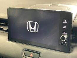 【9インチ　ホンダコネクトディスプレイ】視認性の高い大画面ディスプレイでナビの使用や、お持ちのスマートフォンと連携したbluetoothでの音楽再生が可能です♪