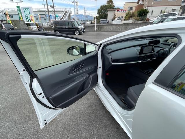 除菌・消臭・抗菌プラスパックいれていただくとさらに快適な空間を。清潔なおクルマはお子様にも安心ですね。中古車はキレイなのが当たり前です。