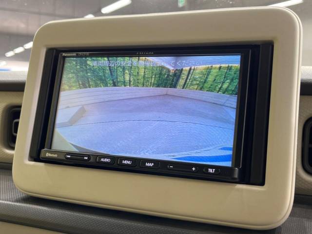 【バックカメラ】駐車時に後方がリアルタイム映像で確認できます。大型商業施設や立体駐車場での駐車時や、夜間のバック時に大活躍！運転スキルに関わらず、今や必須となった装備のひとつです！