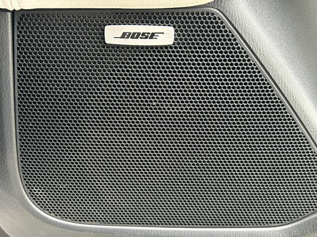 ◆残価設定ローン対応可◆禁煙 6人乗り 白レザーシート サンルーフ BOSE 19インチアルミ ナビTV 360カメラ パーワトランク シートヒーター シートクーラー 衝突軽減 追従クルコン ETC ワイヤレスチャージ スペアキ-