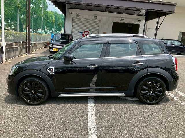 車検・点検サポート付きの更新型の「MINISワランティ-」。最大10年、10万キロまで更新可能です。保証項目は最大320項目！！対応は最寄りのディーラーさんにて対応可能です！
