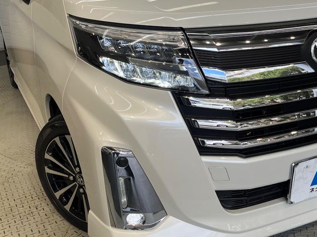 【LEDヘッドライト】悪天候や夜間走行時も良好な視界を確保し安心して運転できる高輝度LEDヘッドライトを装備！点灯速度が早く、消費電力も抑えられています。