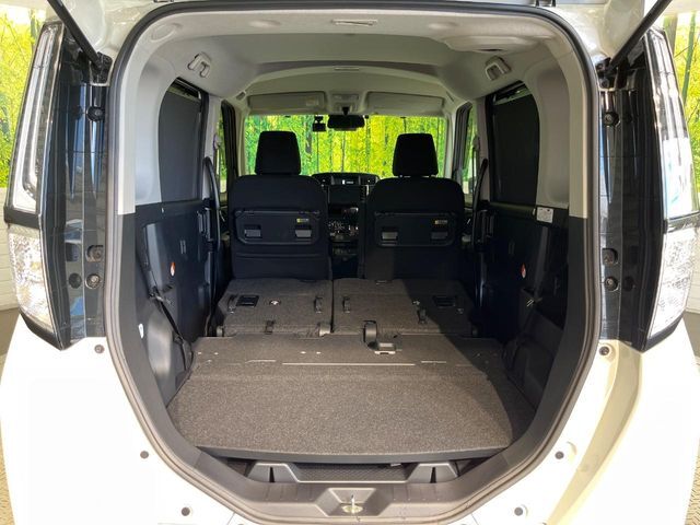 普段のお買い物や通勤、送迎等に十分な荷室スペースを確保しております。セカンドシートを倒すと、大きな荷物の積載も可能です♪