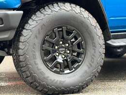 なんと標準で37インチタイヤが装備されております。