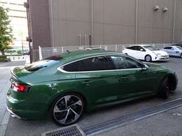 当社サンズ新横浜本店は、創業49年の輸入車専門店の営業にて得た経験を活かし、皆様の安心カーライフを全力でサポート致します。