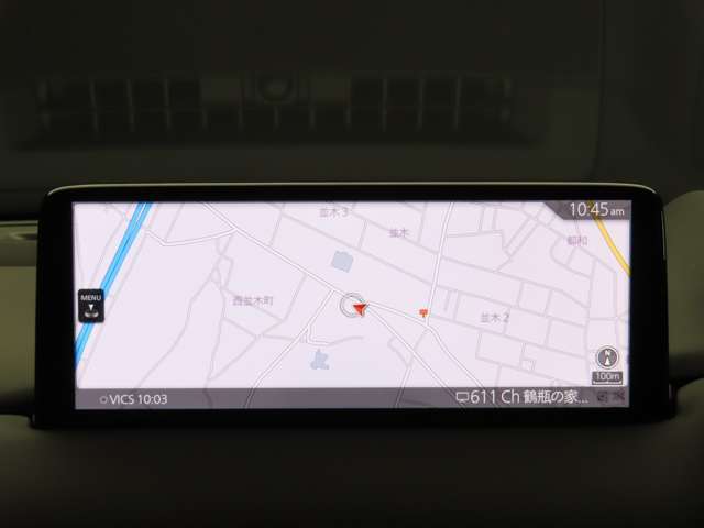 ナビSDを装着済みですので、ご納車後は直ぐにご使用いただけます。CDやDVDは装備していませんが、フルセグ付きでTVの視聴も可能です。