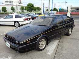 リモート商談も可能ですので、車両の気になるところをおっしゃって頂ければ、写真＆動画を送ることも可能ですし、リアルタイムで現社の状態をライブ映像にてご確認いただけます。