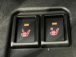 【前席シートヒーター】寒い日に重宝するシートヒーター！エアコンより早く温まってくれるので寒がりの人も安心ですね♪エアコンの温風は乾燥するから苦手、という方にもをおすすめです。