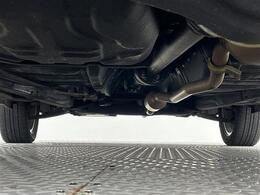 【下回り】下回りがきれいなうちに、防錆加工の施工がオススメ。降雪地域はもちろん、沿岸部にお住いの方や、趣味でマリン・ウィンタースポーツをされる方に大変好評いただいております。