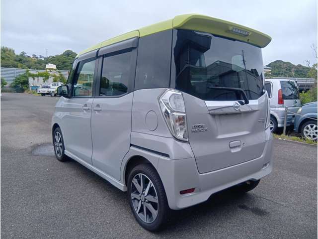 指定工場保有で、年間車検実績1,500台以上！！アフターサービスも安心！！ご購入後も手厚くサポートいたします！！