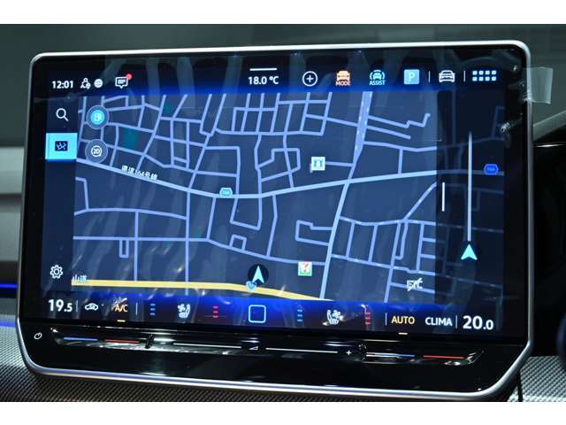 純正ナビゲーション装備♪機能充実・操作も簡単でとっても便利です♪