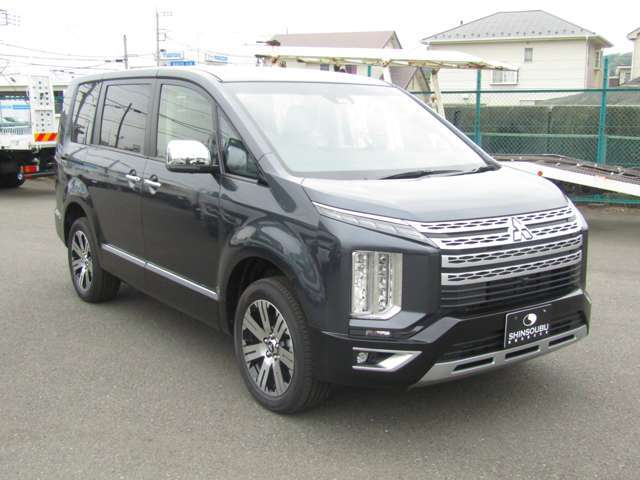 母体はマツダのディーラーですので新車乗用車・中古乗用車も数多く在庫しております！