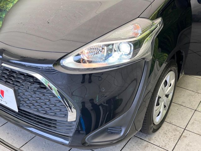 【LEDヘッドライト】悪天候や夜間走行時も良好な視界を確保し安心して運転できる高輝度LEDヘッドライトを装備！点灯速度が早く、消費電力も抑えられています。