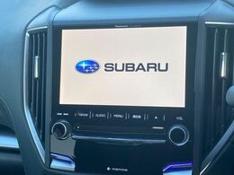 【メーカー純正ナビ】インテリアに溶け込むスタイリッシュな「専用設計」メーカーナビを装備♪視認性や操作性など基本性能にも優れ、より上質なカーライフをお楽しみいただけます。