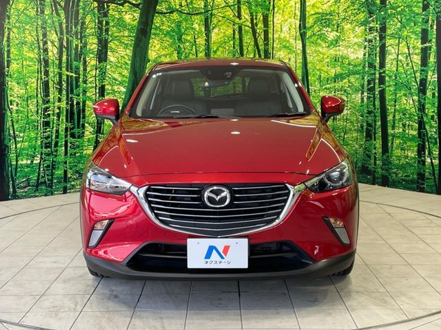 大好評を頂いておりますボディの弾スプラッシュコートも好評受付中。通常のガラスコートと異なる、耐久年数6年の無機質ガラスコーティングが、ボディをキレイな状態に保ってくれます。
