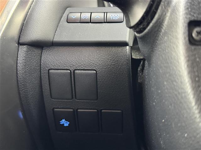 【運転席操作部】快適なドライブを楽しむための機能が装備されています！運転席から触れるので、使いやすいです！除菌プランいれていただくと、さらに清潔で安心していただけます！
