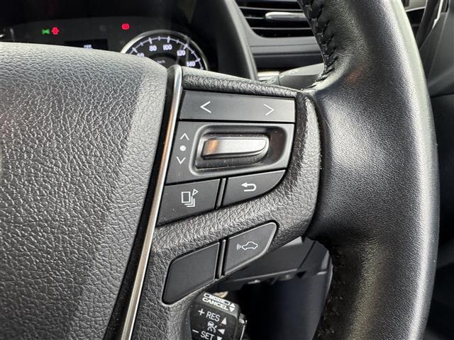 【運転席操作部】快適なドライブを楽しむための機能が装備されています！運転席から触れるので、使いやすいです！除菌プランいれていただくと、さらに清潔で安心していただけます！