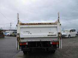 極東のパワーゲートを装備しています。