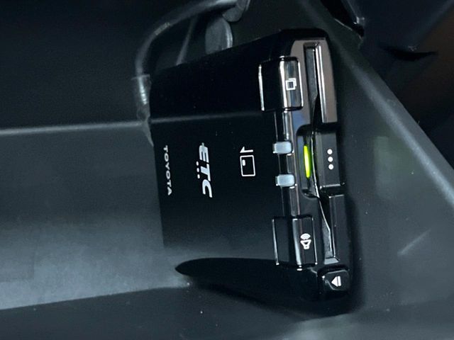 【ETC】高速道路の料金所をストレスなく通過！話題のスポットやサービスエリアに多い「スマートIC」利用時は必須のアイテムです。当店でセットアップを実施、ご納車当日からすぐにご利用いただけます！