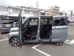 衝突軽減ブレーキ　ナビ　TV　バックカメラ　左パワースライドドア