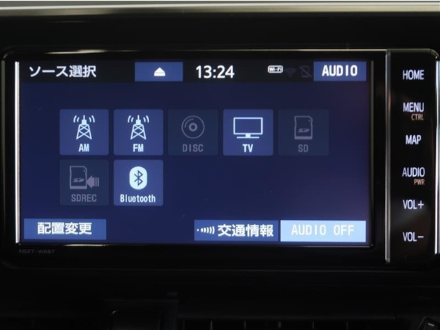 車内でCD DVD等、様々なメディアが楽しめます。
