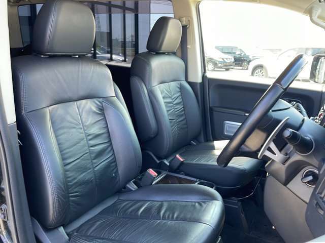 気になる車はすぐにお問い合わせください！右のカーセンサー専用無料ダイヤルから、専門スタッフがお車のご質問にお答えいたします！