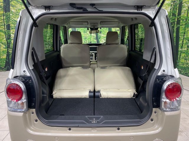 普段のお買い物や通勤、送迎等に十分な荷室スペースを確保しております。セカンドシートを倒すと、大きな荷物の積載も可能です♪
