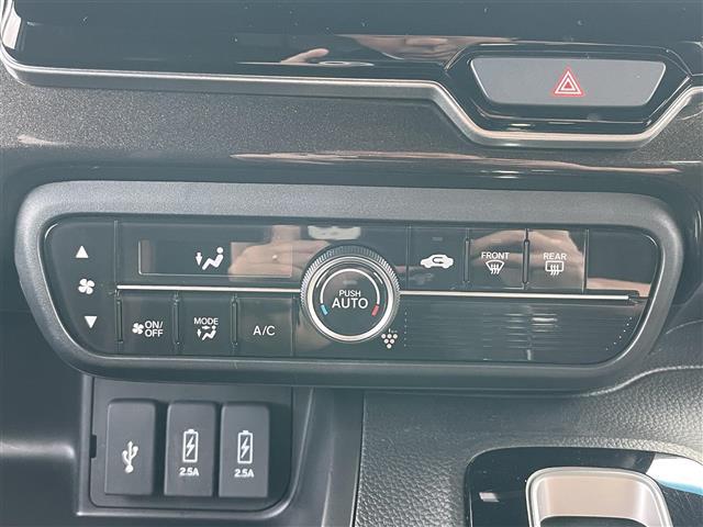 【運転席操作部】快適なドライブを楽しむための機能が装備されています！運転席から触れるので、使いやすいです！除菌プランいれていただくと、さらに清潔で安心していただけます！