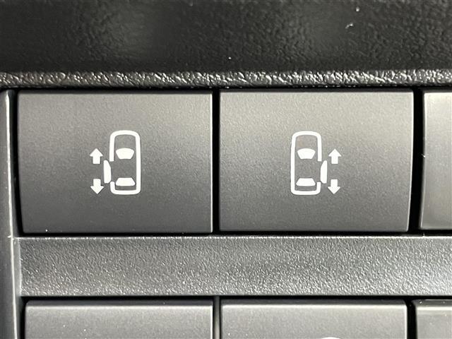 【両側電動スライドドア】小さなお子さまでもボタン一つで乗り降りラクラクです！両手に荷物を抱えている状態でもボタンを押せば自動で開閉するので、お買い物やお出かけの際にはとっても重宝します！