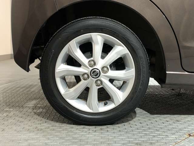 タイヤサイズは155/65R14です♪
