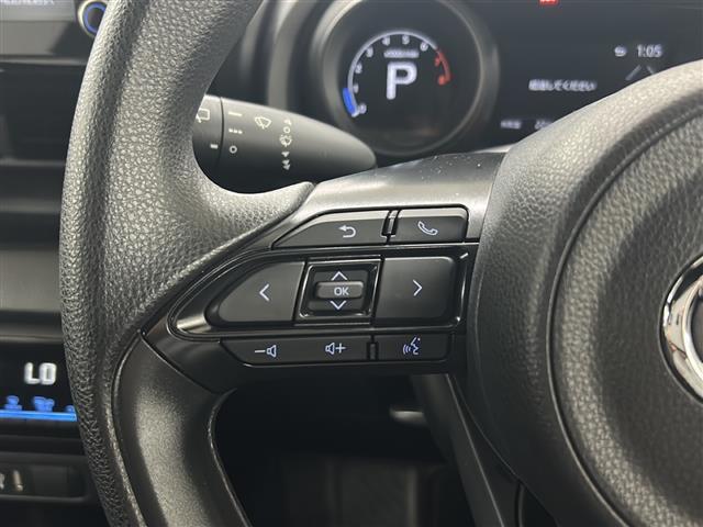 【運転席操作部】『運転席周辺の装備』の画像になります。快適なドライブを楽しむための機能が装備されています！運転席から触れるので使いやすいです！