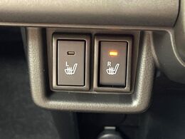 【シートヒーター】寒い日に重宝するシートヒーター！エアコンより早く温まってくれるので寒がりの人も安心ですね♪エアコンの温風は乾燥するから苦手、という方にもをおすすめです。