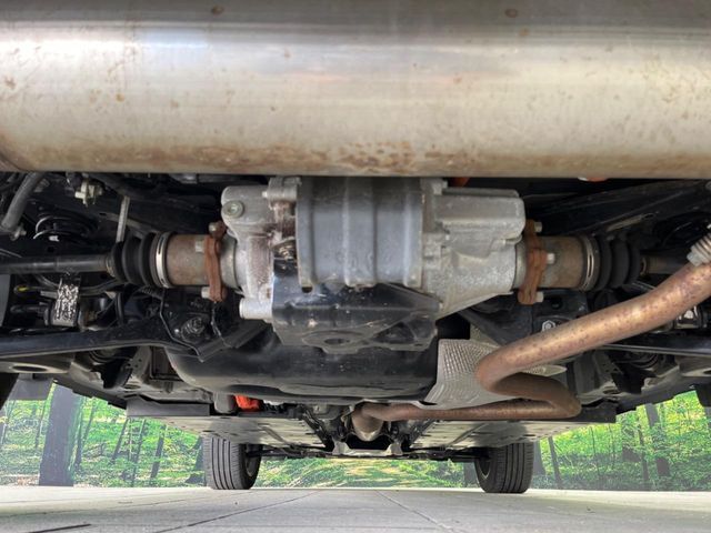 親切・丁寧な専門メカニックスタッフが応対！・車検・点検整備・事故等の修理などアフターサービスも安心。お車のカスタマイズもネクステージのサービススタッフまでご相談ください！