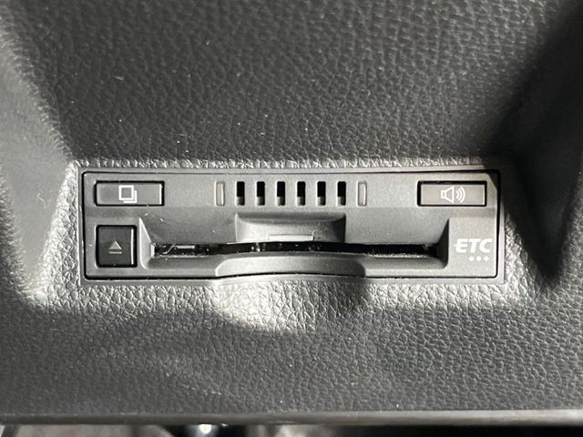 【ETC】高速道路の料金所をストレスなく通過！話題のスポットやサービスエリアに多い「スマートIC」利用時は必須のアイテムです。当店でセットアップを実施、ご納車当日からすぐにご利用いただけます！