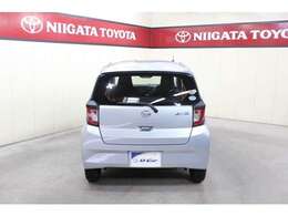 60項目5000部品が対象のトヨタディーラーの保証だからこその安心です。全国5000箇所のトヨタテクノショップで保証修理OKです。