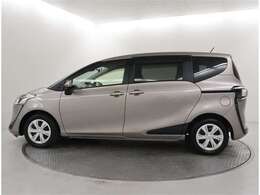 こちらのお車には一年間の保証が付いております。