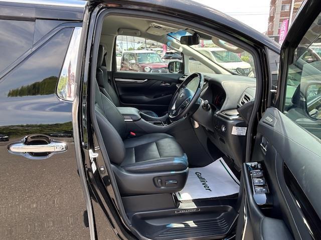 【運転席】現車の確認はお電話で在庫のご確認の上是非ご来店くださいませ！ご来店の難しい方は店舗スタッフがお電話やメールで詳細をお答えさせて頂きます。