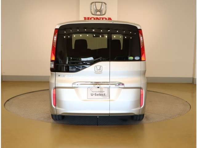 当社では安心してお乗り頂ける様に全車に1年間・走行距離無制限のホッと保証を無料でを付けしています。