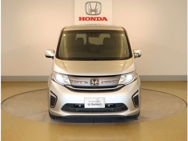 「自動車保険」と「あんしん特典」がひとつになったHondaのお店ならではの保険プランです。お客様のカーライフにより一層の安心をプラスします。